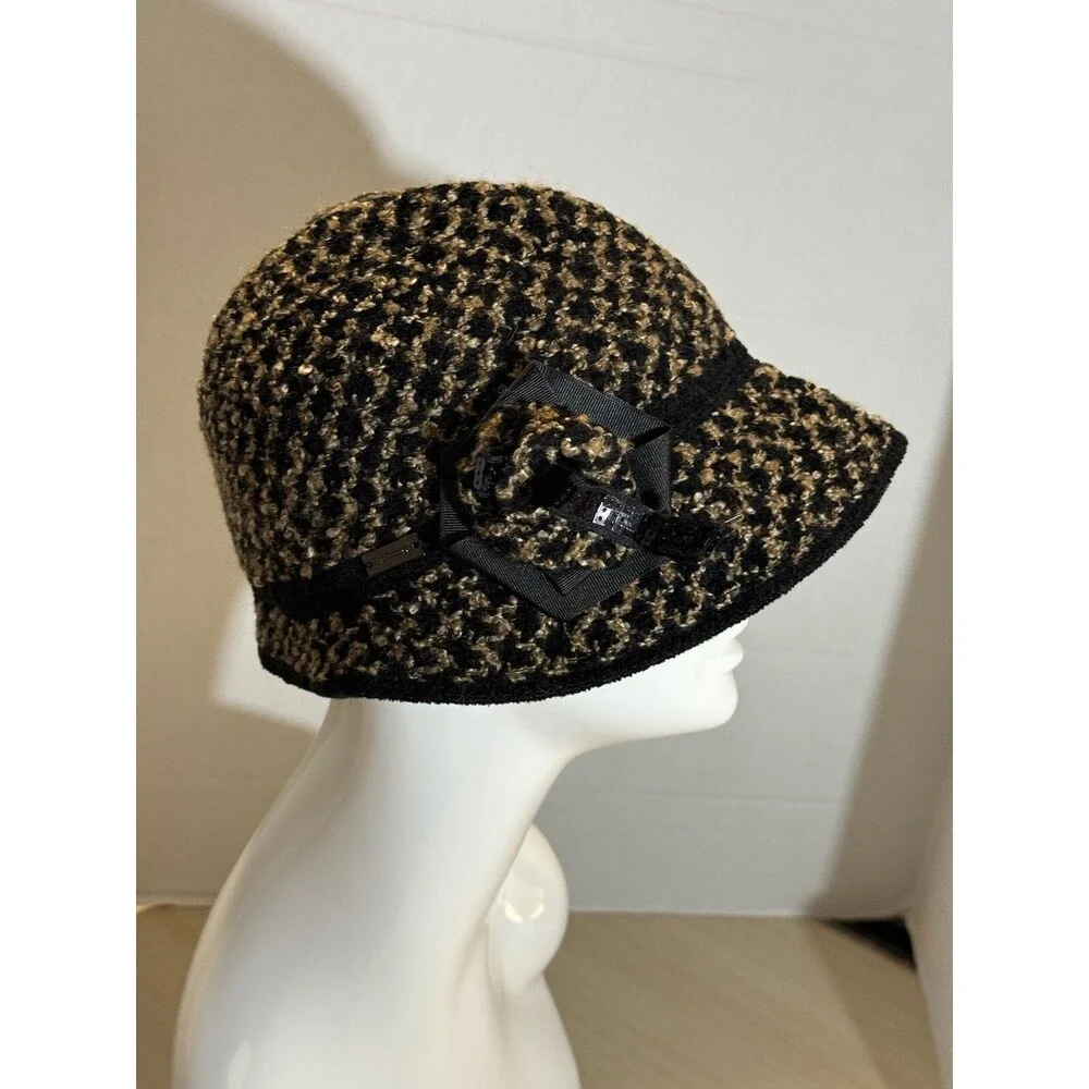 Betmar New York Women’s Knotted Flower Cloche Hat Black & Gold One Size Cottage